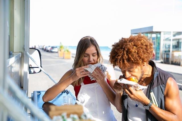 people-eating-from-food-truck